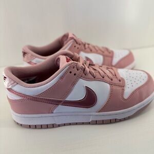 Nike Dunk Low GS Pink Velvet Size 7Y/Women 8.5 NIB (Tried on & Box Missing Lid)